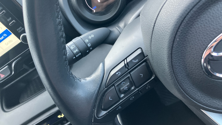 Toyota Yaris 1.5 Hybrid Design 5dr CVT Hybrid Hatchback